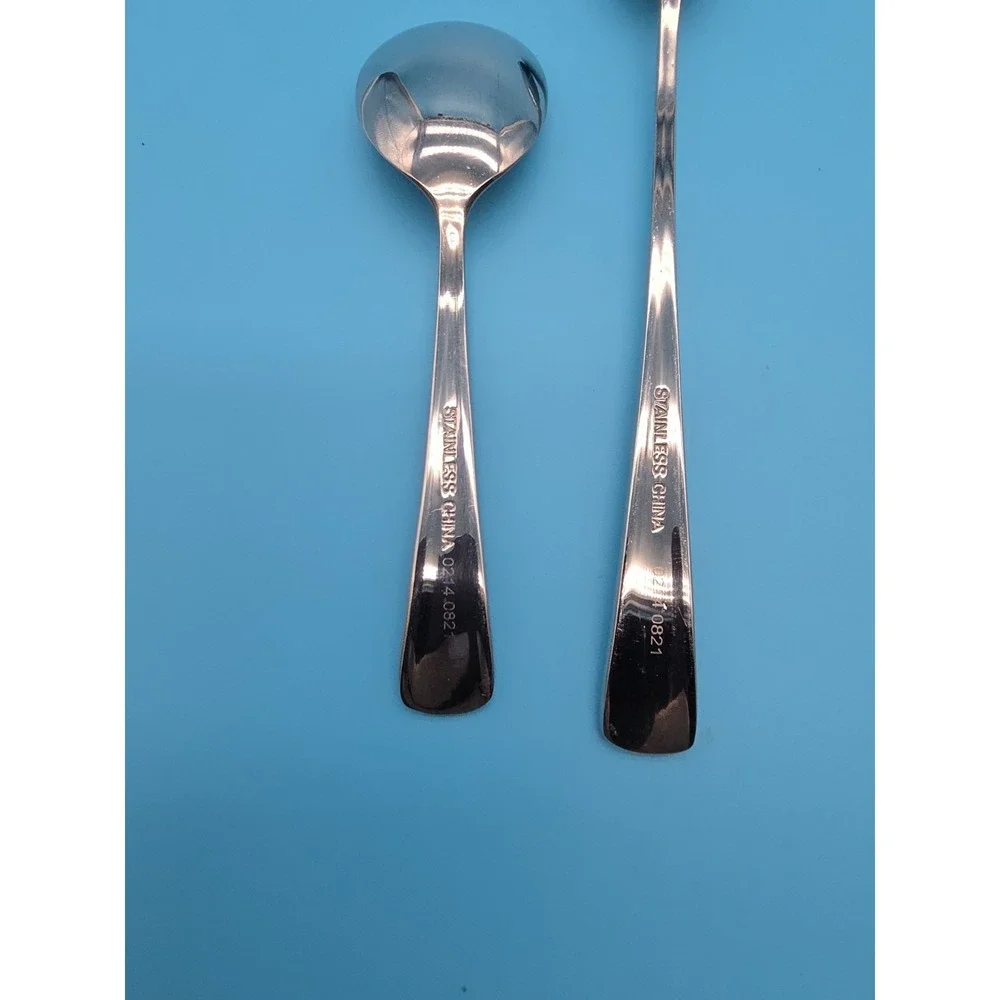 Stainless Steel Spoon Set Of 2 Heart Print On Handle Dessert Spoon And Tea Type